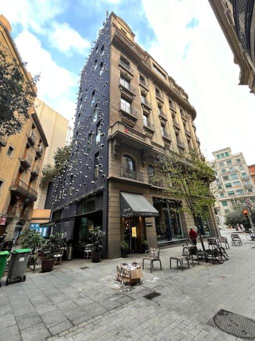 Acogedor Piso En El Corazon De La Ciudad Con Patio Exclusivo *