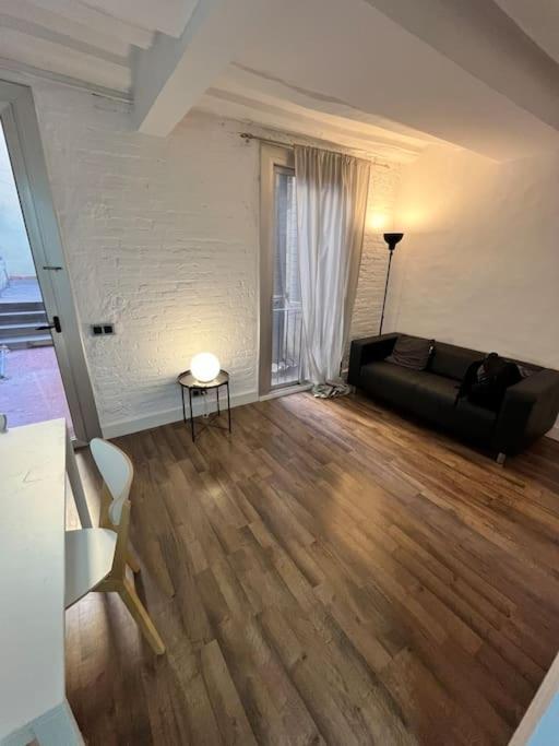 Acogedor Piso En El Corazon De La Ciudad Con Patio Exclusivo
