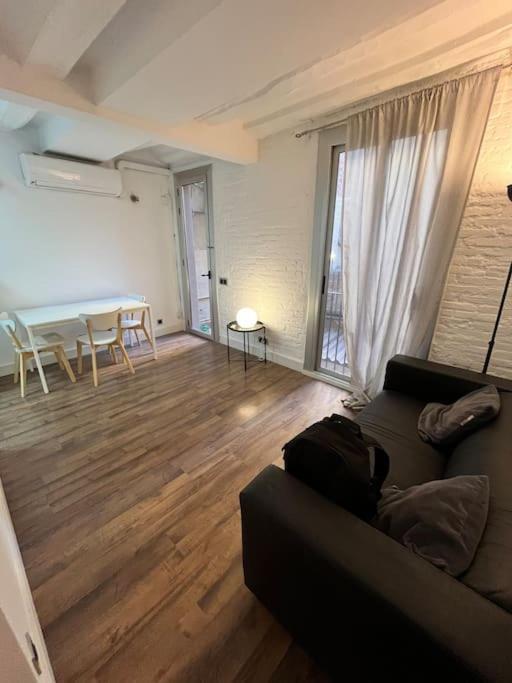 Acogedor Piso En El Corazon De La Ciudad Con Patio Exclusivo Barcelone